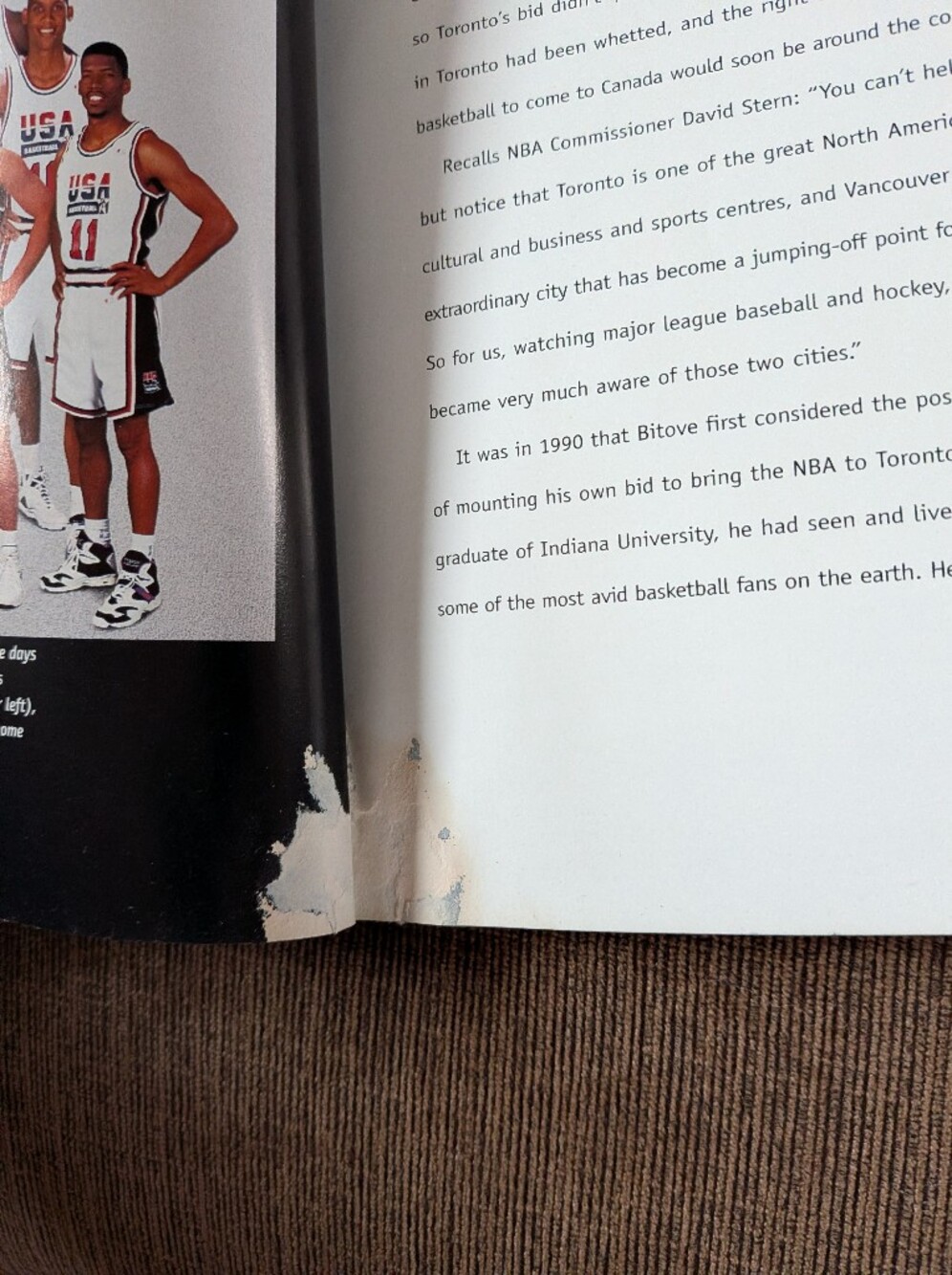 1994 Toronto Raptors Book - Picture 5 of 5